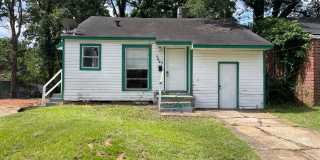 Spacious 3 Bedroom Home with Central AC Gallery 1