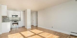 1410 Columbia Gallery 6