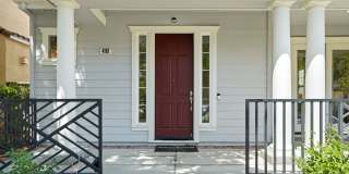 BRIGHT, OPEN RESIDENCE IN RIVERMARK HOME WITH EXCELLENT LAYOUT Gallery 3
