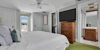 10 Chicago Boulevard Gallery 13