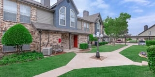 Plano Park Townhomes Gallery 13