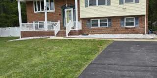 8050 POMFRET Road Gallery 1
