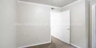 909 N 500 W Gallery 21