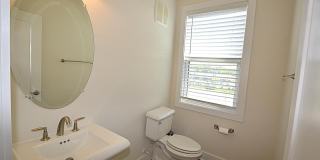 44840 TIVERTON SQ Gallery 26