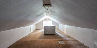 PRELEASING for AUGUST! Close to Campus; In-Unit Washer and Dryer Gallery 20