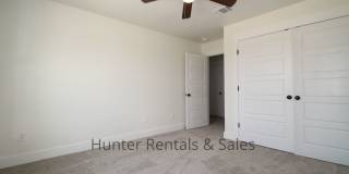 Upscale Three-bedroom Townhome! Gallery 19
