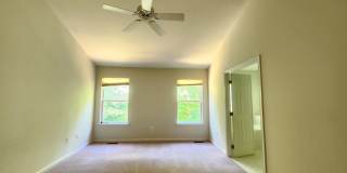 Townhome in Island Creek Subdivision Gallery 15