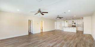 5002 E MITCHELL Drive Gallery 9