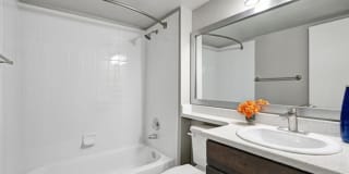 Summit Riverside Apartments Gallery 15
