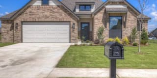 2105 East 136th Street Gallery 1