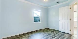 308 SE Hollywood Blvd Gallery 29