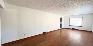 Attached Garage 3 Bed 2 Bath Attached Garage 3 Bed 2 Bath Gallery 6