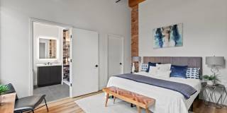 153 W Ohio Street Gallery 5