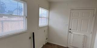 Charming 3 Bedroom, 1 Bath Near Down Town! Gallery 25