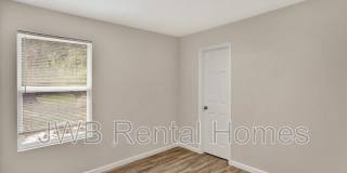 8008 Railroad Ave W Gallery 10