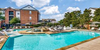 Vista 121 Apartment Homes Gallery 9