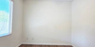 Spacious 4 Bed Home with Loft & 3-Car Garage Gallery 27