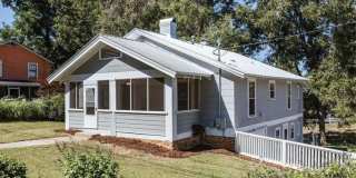 3 Bedroom 3 Bathroom near downtown Athens - 1 bedroom available Gallery 1