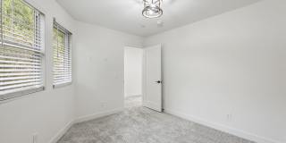 915 E Central Ave Gallery 15