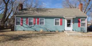 3 bed 2 Bath Home Super Large Back Yard Gallery 6