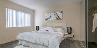 339 S. Ardmore Gallery 27