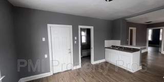 2945 N 23rd St Gallery 31