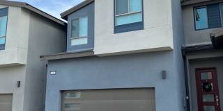 AMERICANA Property Mgmt - New Modern 3 beds - 2 story Townhouse in Inspirada Gallery 1