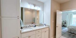 2 Bedroom Townhome Near LSU| Gated Community Gallery 7