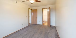 Oak Crossing Gallery 30