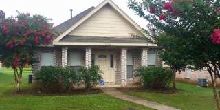 Fantastic cottage style home! Gallery 1
