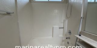 Glen Cove Beauty 3 bed 2.5  bath 2 Story home in established neighborhood Gallery 29