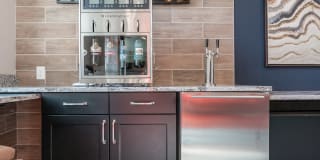 Vintage Foxland Apartments Gallery 31