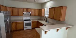 AMERICANA Property Mgmt - 2 story 4 Beds + Loft + Office  in the Gated Community in East LV Gallery 7