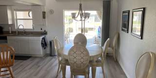 Short term FULLY FURNISHED vacation rental ,3/2 Pool Home on canal Gallery 7