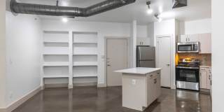 5225 Maple Avenue Gallery 35