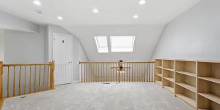 7035 KINGS MANOR Drive Gallery 43