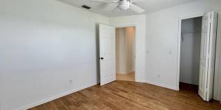 910 SW 3rd Avenue Gallery 22