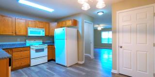 FOUNTAIN CITY: GROUND LEVEL 2 BEDROOM, 2 BATHROOM CONDO IN MAPLE CHASE Gallery 6