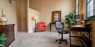 Sycamore Place Gallery 12