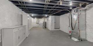 2320 W LEXINGTON Street Gallery 29