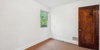 $1250 3 bedroom bungalow Gallery 16