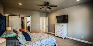 4 Bed, 3 Bath, 3 Car Garage for rent. Small Dog Allowed Gallery 44