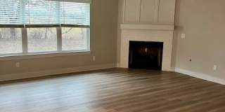 303 Pennington Avenue Gallery 4