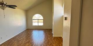 1 Bedroom Condo  (Move in Special!!) Gallery 10