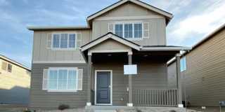 Like New 4 Bed Home Near Old Mill with A/C, Pool Access Gallery 1