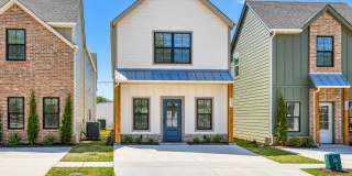 Modern 3-Bedroom Townhome Gallery 1