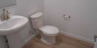 Brand New Beautiful Home Near Galleria and Bldr. Hwy Gallery 7