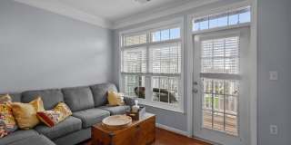 508 SUNSET VIEW Terrace SE Gallery 1