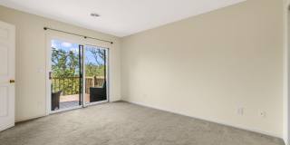 2-Bedroom, 2-Bathroom Condo with Stunning Downtown Views Gallery 13
