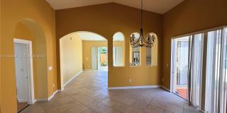 4110 NE 22nd Ct Gallery 7